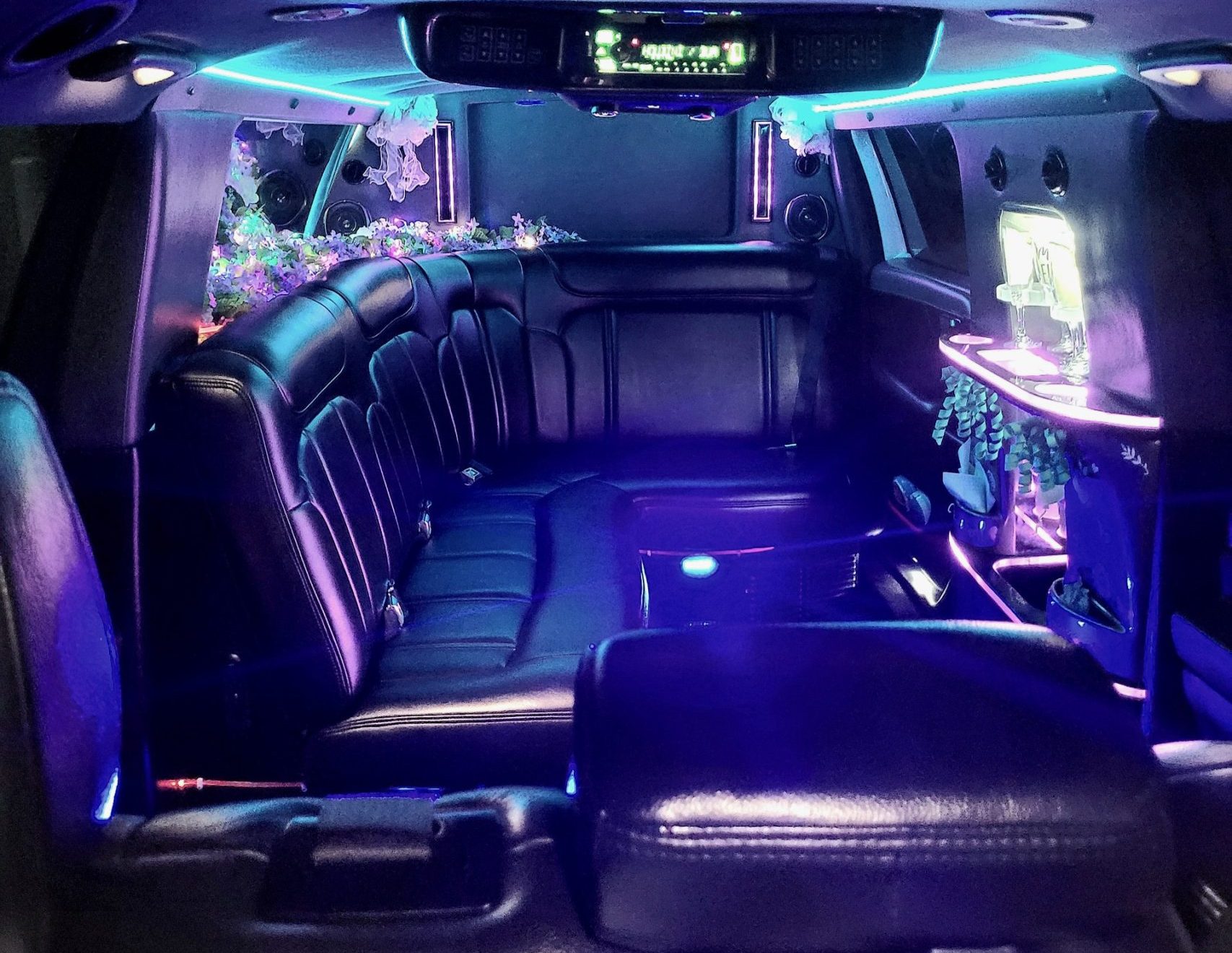 Lincoln MKT Limousine (Penny)